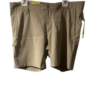 Men all in motion golf shorts size 40 NWT